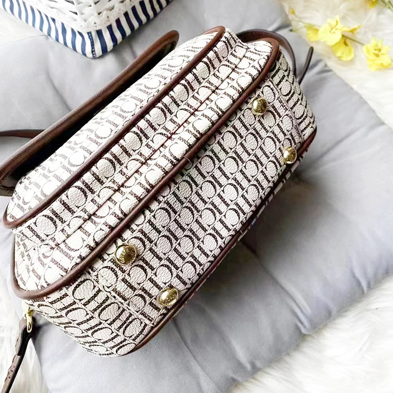 CHCH Elegant Cartoon Letter Crossbody Bag - Women's Versatile Handbag