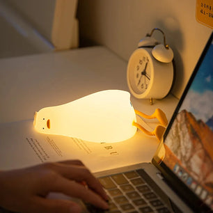 Cute Duck-Shaped Rechargeable Night Light for Kids – Soft Glow & Portable Decor